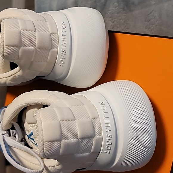 Louis vuitton sneakers - Picture 4 of 4